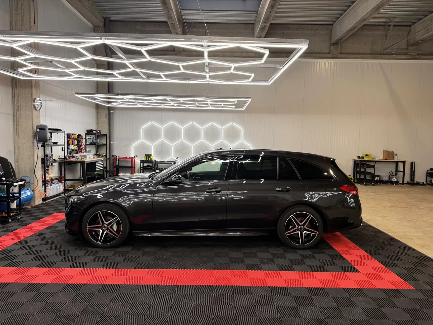 Ceramic gloss · IVM Group Maaseik